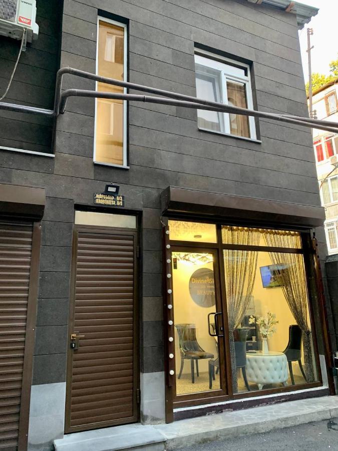 Studio Near Republic Square Ereván Exterior foto